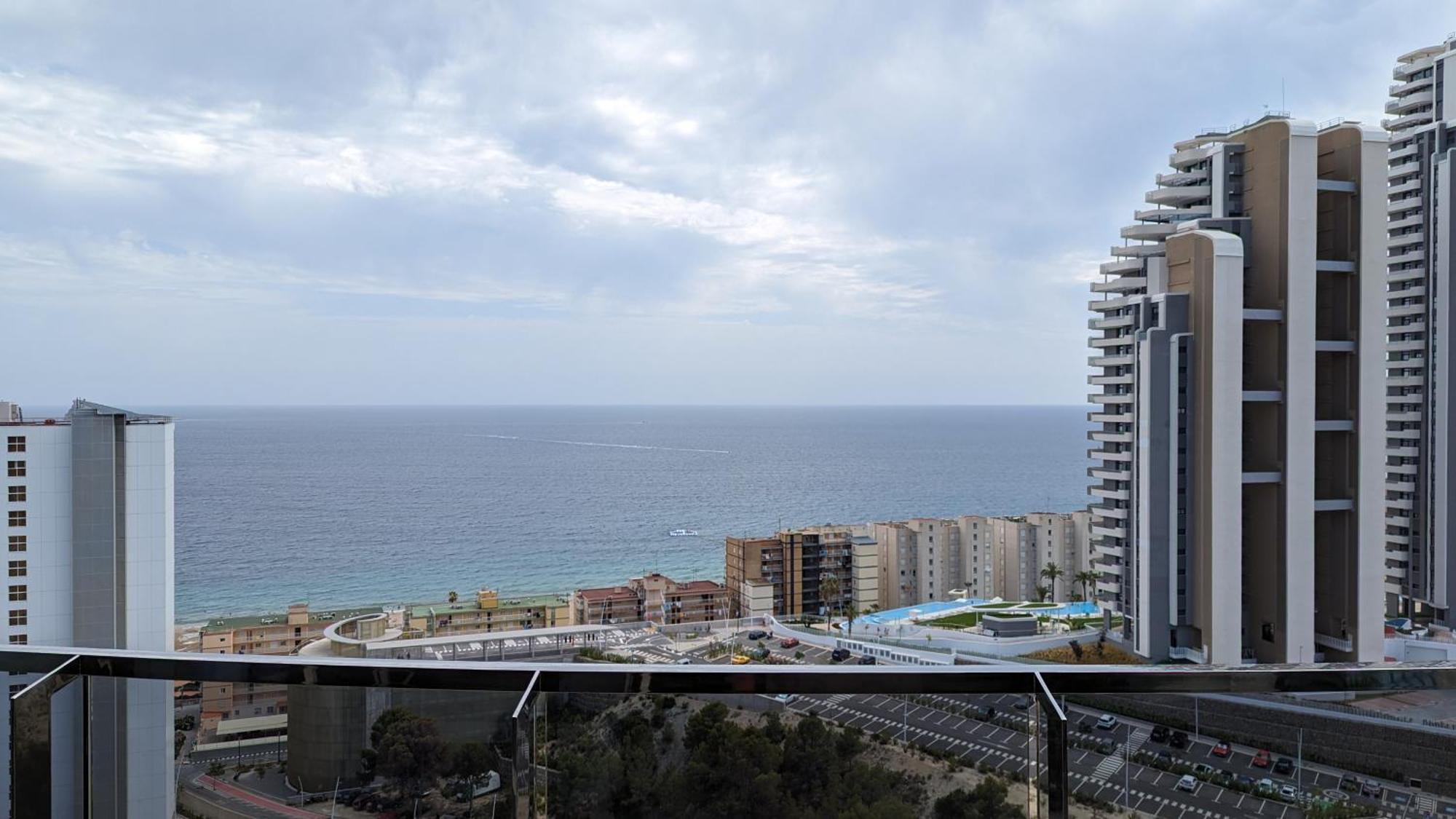 Sunset Waves Sea View Apartments Бенідорм Екстер'єр фото